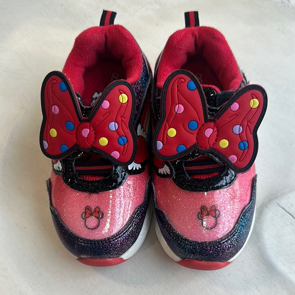 Minnie Mouse Pink and Black Bow Light Up Sneakers velcro closure Size 8